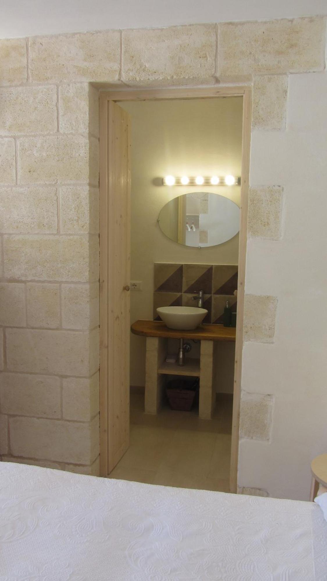 Bed and Breakfast Casa Della Scrittrice Остуни Номер фото